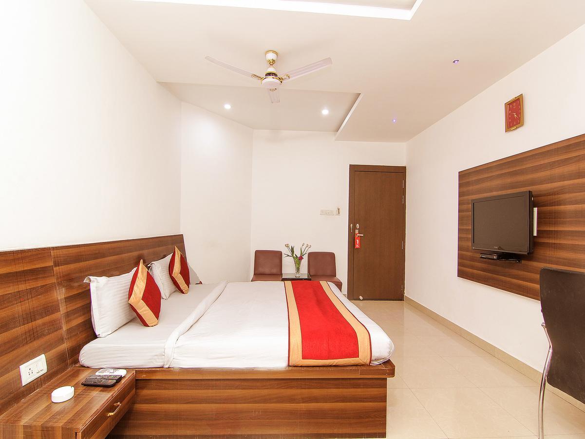 Oyo 6804 Hotel Buddha Residency لاكناو المظهر الخارجي الصورة